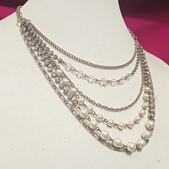 Handmade Vintage Silver Tone Faux Pearl and Rhinestone Fashion Bib Necklace - Picture 7 of 11